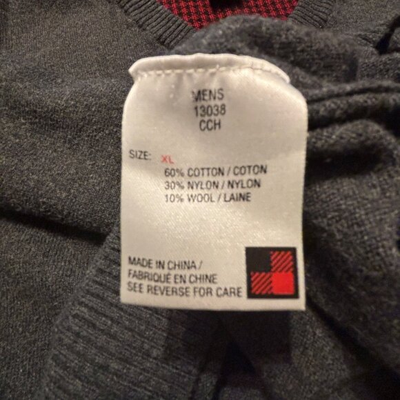 Woolrich Men’s Charcoal Gray Sweater Vest XL 60% Cotton Nylon Wool Soft Trendy - Picture 13 of 14